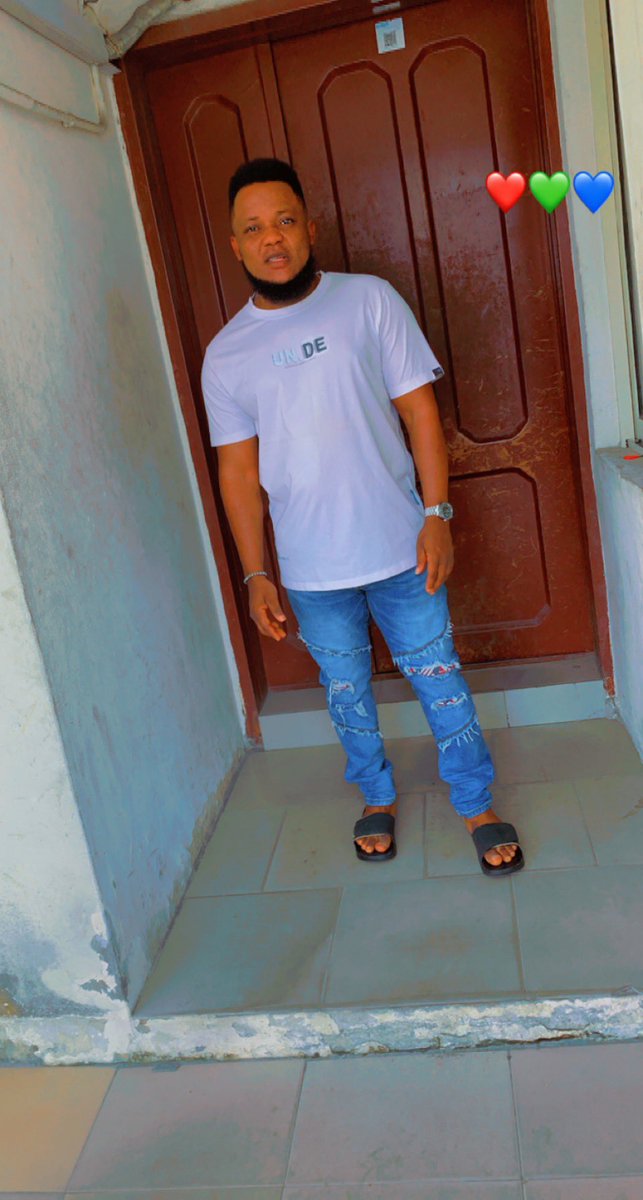 SaheedAkorede's tweet photo. Happy new month 😀😀😀😀😀😀 https://t.co/EZyHX7wVOF