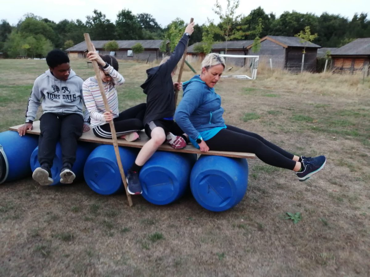 berkshirevision's tweet image. To develop team building and communication skills the teens had an evening of barrel boarding. Everyone had such a great time with a lot of laughter 🤣💜😀 #ICanDoIt #SightLoss #ChallengePerceptions