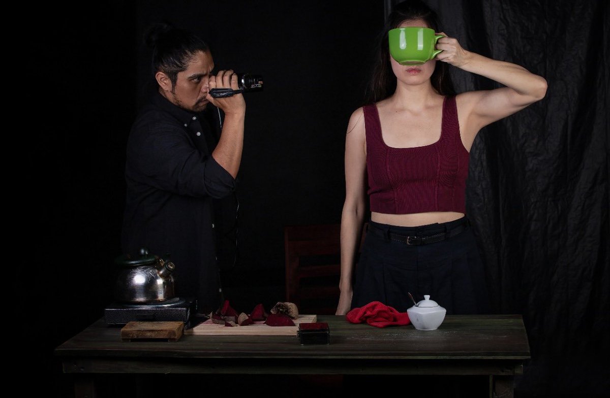 Hoy tenemos función de Desdémona frente al cadáver
8:00 pm. Recuerden que hoy los boletos están en 30 pesos!
📸⁦<a href="/pala_pili/">Pili Pala</a>⁩