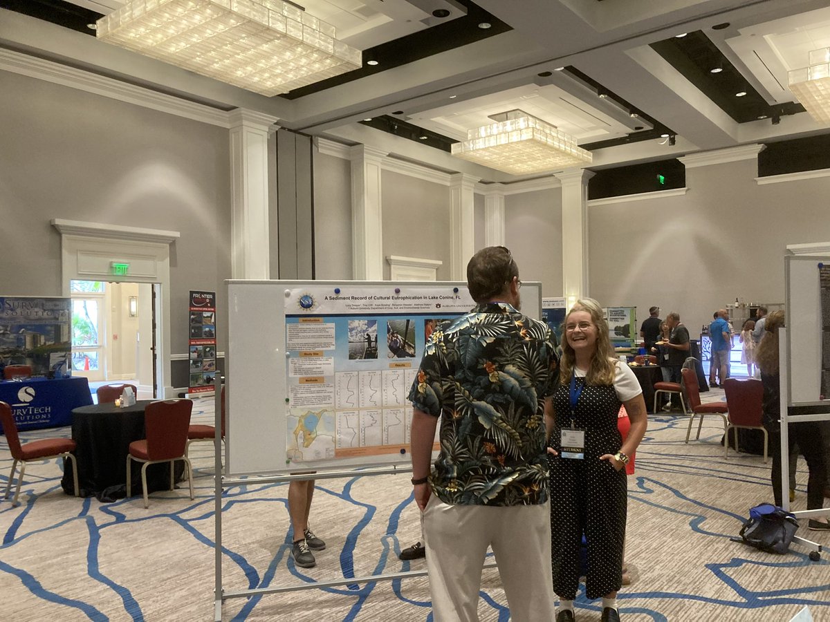Waters_Paleolim's tweet photo. Grad students @SavWoohoooo and @SavvasStathis plus Wundergrads Susan Iott and Lucy Trosper doing an amazing job at the Florida Lake Management Society meeting. #mud #paleolimnology @AuburnWater @AuburnAg https://t.co/5En4wWwnEb