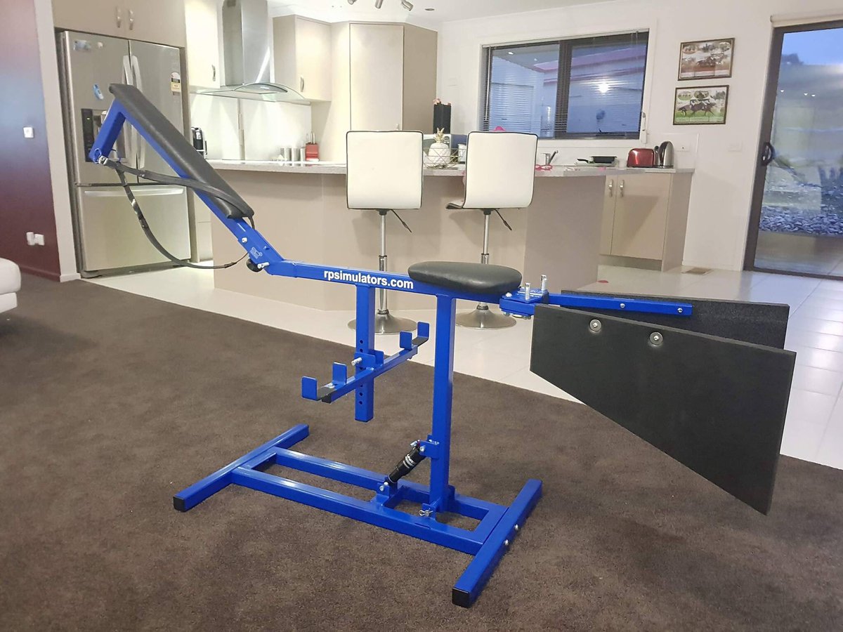 RPSimulators's tweet image. 3 wins on the Longchamp card for @mickaelbarzalon who bought the very first RPSimulator back in 2013 @ahaynesracing