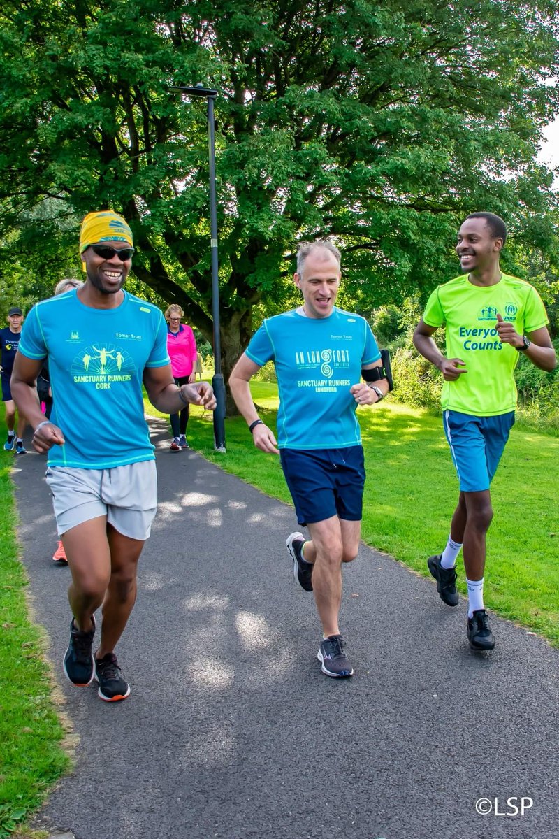 LongfordRun's tweet photo. Some memories from last Saturday's @parkrunIE with @SanctuaryRunner in #Longford #Solidarity #friendship #respect https://t.co/YaXy5bFWRc