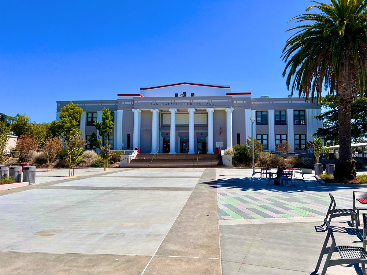 Another beautiful day on our campus. We couldn’t dream of a better place for our students and community!

<a href="/SRCSSchools/">San Rafael City Schools</a> <a href="/SanRafaelHigh/">Glenn Dennis</a>