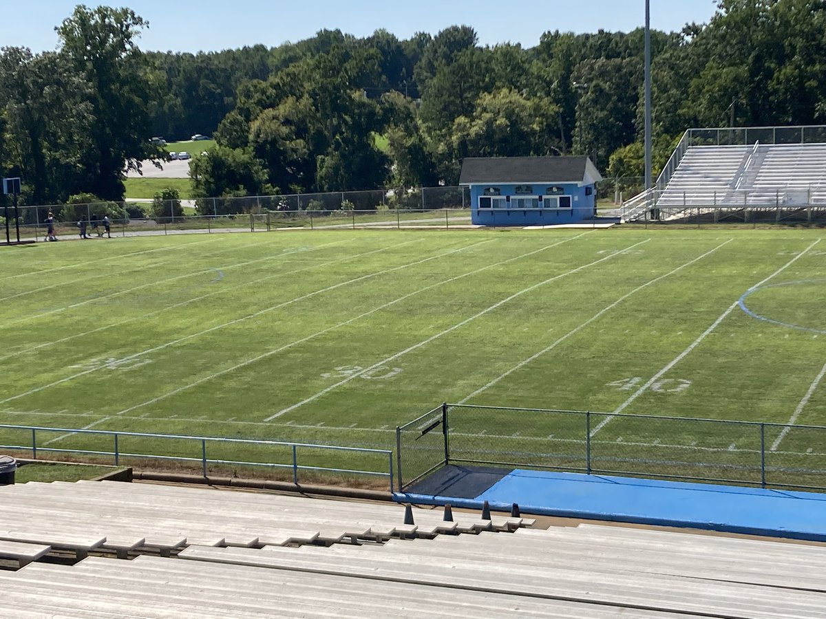 paindawg45's tweet image. When you get help from great young men and a great coaching staff you can do this!  Many hands make light work!  #trinitystrong, #hwpo, #sharpentheblade, #webelong, #gdtbabd