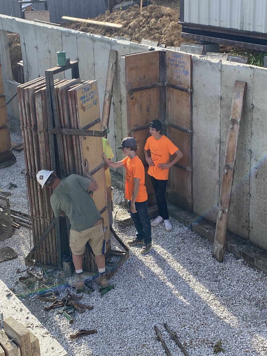 TbhsTech's tweet image. Stripped the foundation today. Another nice showing of the orange shirts. These kids are really@learning a lot and enjoying it. Thanks again to Enloe and sons for working with the kids.