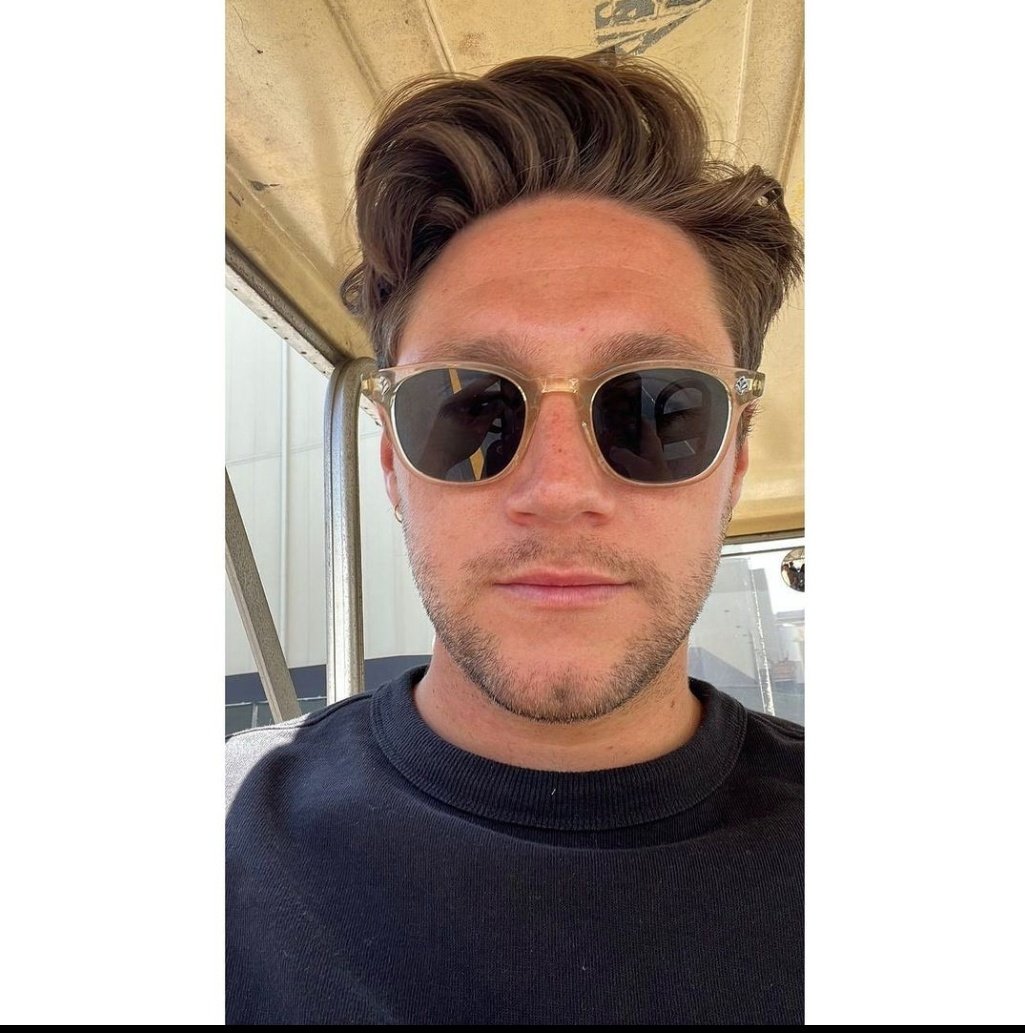 safe niall. (@niallcomf) on Twitter photo 