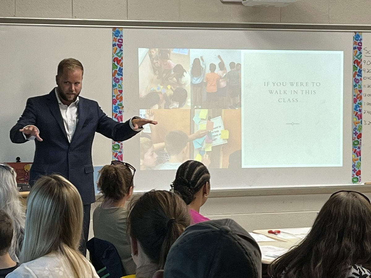 CBButlerElem's tweet photo. It was so great to see our families at Butler’s 5th &amp; 6th Grade Back to School Night this past Wednesday, 8/31! Learning about their student’s curriculum will support the learning and growth throughout the year! https://t.co/3vElCTpZuf