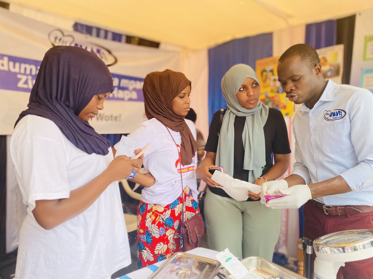 UMATItz's tweet photo. We pride ourselves on the best approaches to engage youth and inform them about their futures through practical sexual and reproductive health education. https://t.co/ssEQ0blmym