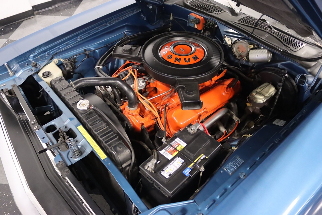 streetsidecars's tweet photo. This 1970 #Dodge #Challenger RT/SE features its numbers matching 383 Magnum V8 paired with a 4-speed manual transmission
Link: https://t.co/PrJKphvQcj
#musclecar #mopar #mopars #moparfamily #moparlife #moparworld #moparcar #classicdodge #sixpack #transmission #dodgechallenger https://t.co/ZWyUNtV10q