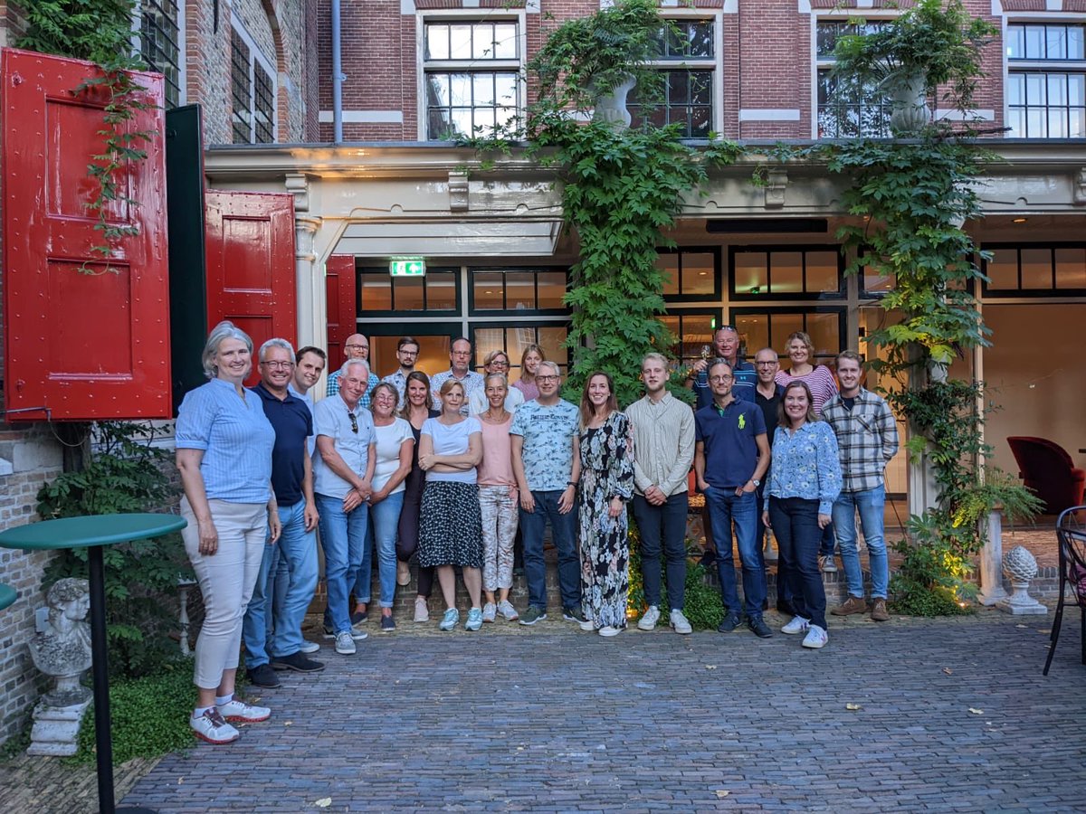 christienstoker's tweet photo. Once more: Team Work Makes The Dream Work #bredewelvaart #RegioDeals https://t.co/1OdaITuWJP