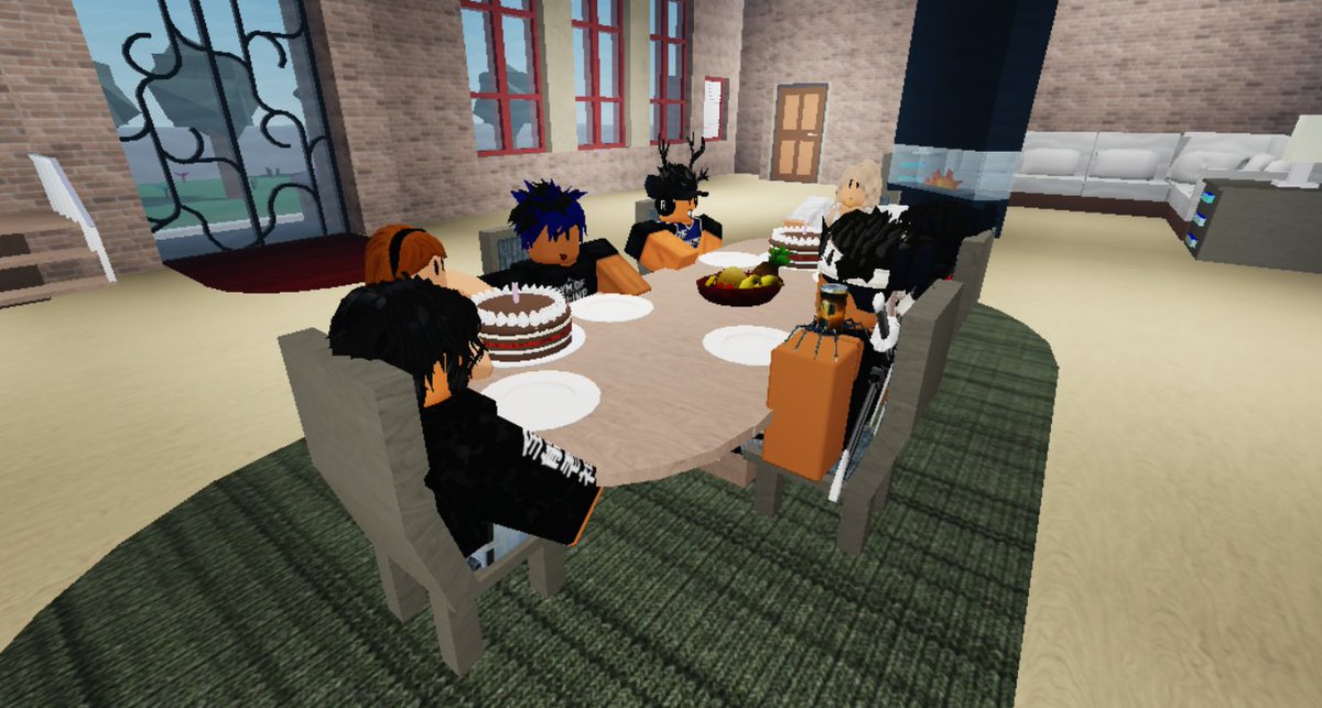 EvoFallaxn tweet media