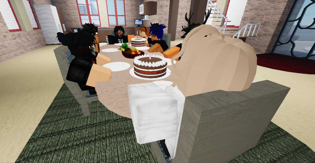 EvoFallaxn tweet media