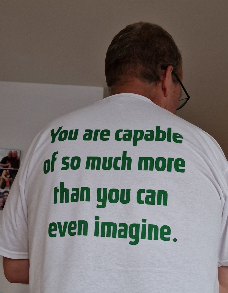 AtheneumMXM's tweet image. Team T-shirts op een zonovergoten opstartdag op onze school. We gaan naar ruim 560 leerlingen. #samenschoolmaken #samenlerensamenleven @GO_onderwijs @GOinAntwerpen