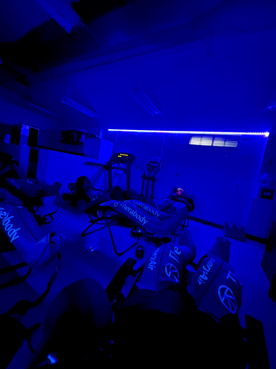 CoachSkinz's tweet photo. Really appreciate @VFNDAT creating the recovery room space for our crew! Great way to get our legs back underneath us before gameday! 

(Works for us old dudes too 😂😂😂) 

#WTD
#BET https://t.co/d4elJNDyab