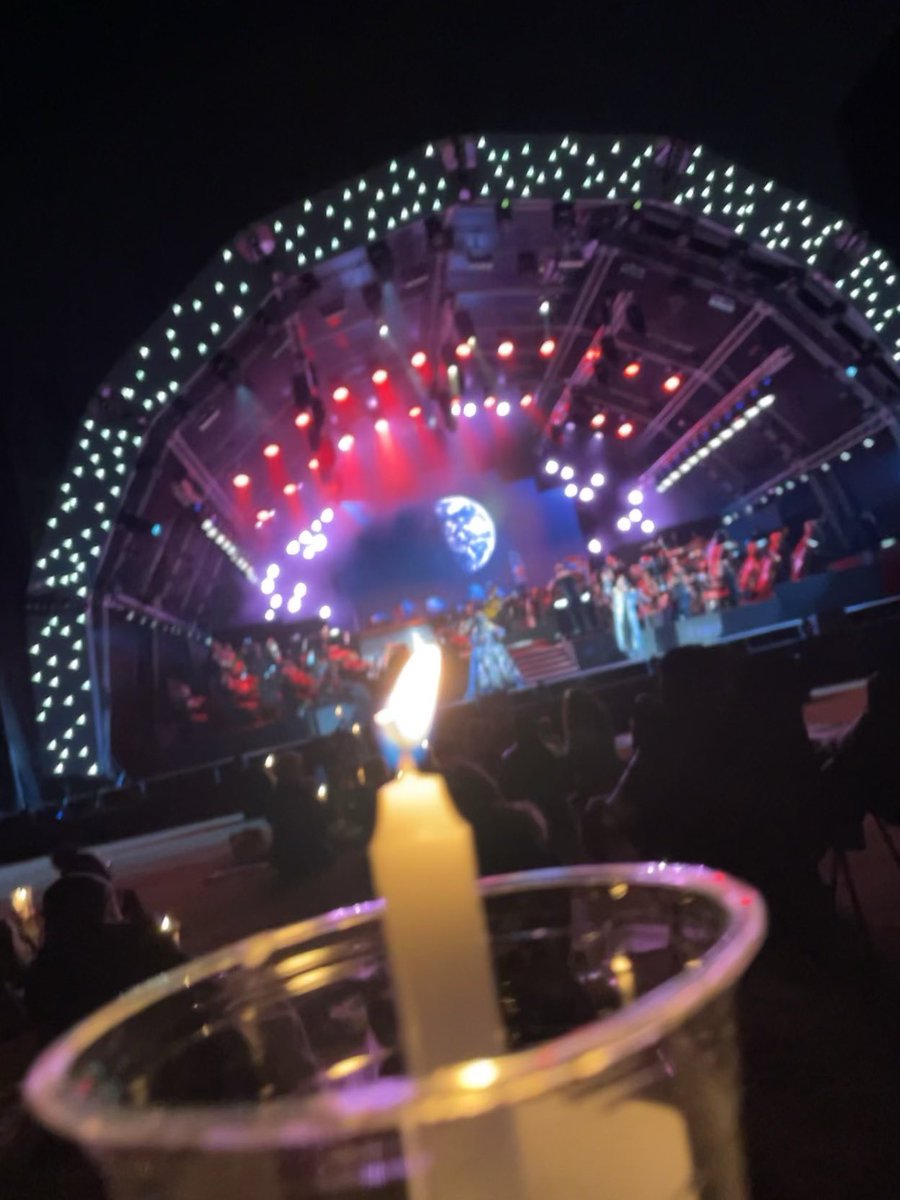 jozi117's tweet photo. @DavidCOJ102 Auckland Park @RMBCIB #StarlightConcert.
Enjoy your bush break https://t.co/Cyr8IjrW6s