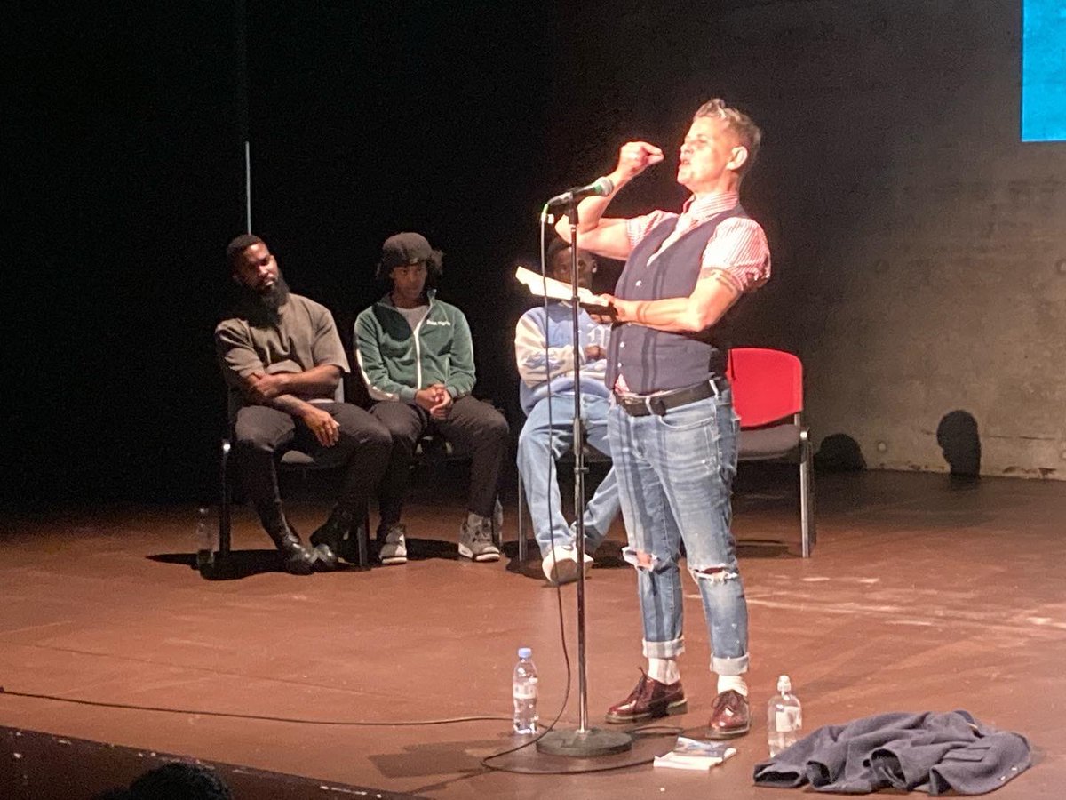 andrew_j_cooper's tweet photo. So proud of the brave young people from Coventry Boys and Girls Club 😍 changing the world with their powerful words ✊🏽 Blown away by a special night with @EmpoweringYV! #poetrycommunity https://t.co/w4BH4Zy1GK