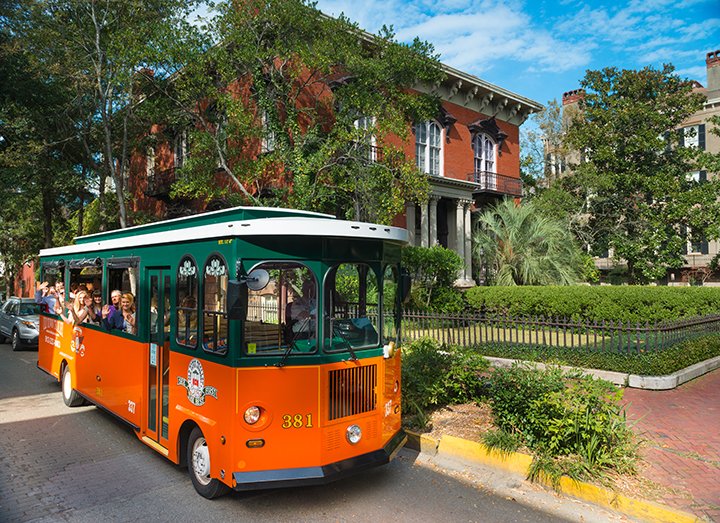 Sharing our favorite places in Savannah is one of the perks of our job!    #Sav912day #912Day #savannahday #savannahstrong #trolleytours #OldTownTrolley #HTAStoryteller #SavannahTrolley #SavannahTours #VisitSavannah #Savannah