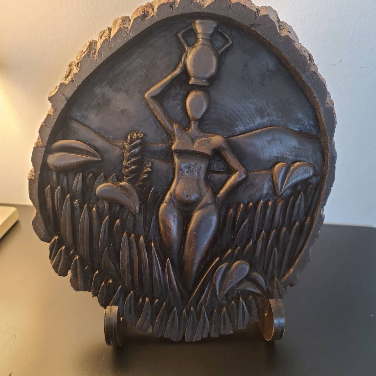 arthur_tanga's tweet photo. Goddess (variants) 1, 2, 3
10 x 13" oval, #basswood. Stained and varnished.
A celebration of the feminine, nature and godhood- and maybe beer :)
#woodworking #goddess #art #woodcraft #woman #Ninkasi #beer #oshun #asase https://t.co/VGnvQJKvEA