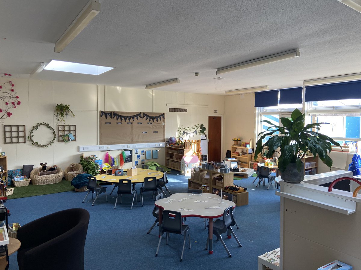 ParsonageTim's tweet photo. I’ve been working hard to create the perfect before and after shots. I’m so incredibly proud of all the hard work that’s gone into this. I’ve been so excited about moving into #EYFS #reception and I’ve been so privileged to have been supported by @EvidencedEdu as well as my 1/2 https://t.co/iA4omiS69P