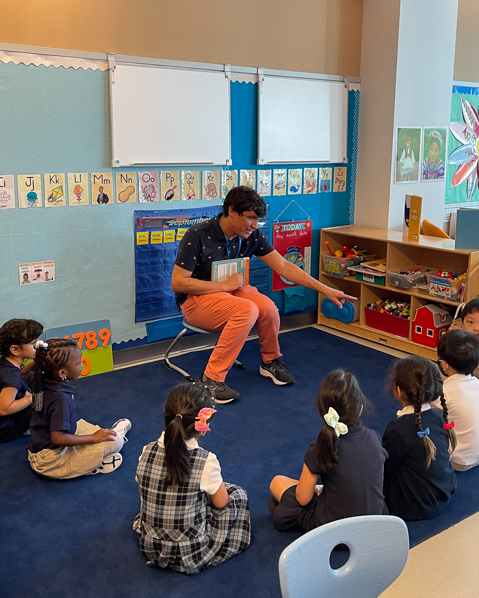GWAcademyChi's tweet photo. First Day of School! #GWA #GWAChicago #ChicagoParent #ChicagoParentMagazine #IBEducation #IBPYP #IBMYP #IBDP https://t.co/4NPvmNXEX8