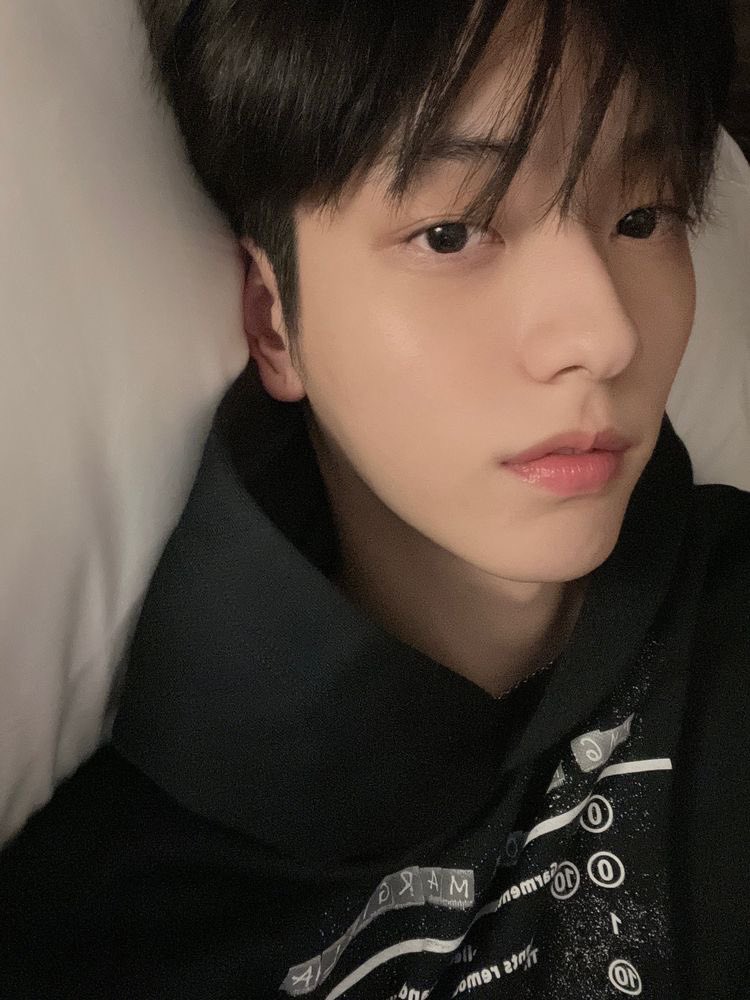 thinkp1txt's tweet photo. 💤 https://t.co/yVvWzz21R2