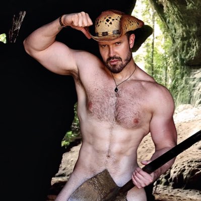 #NewProfilePic https://t.co/cgXhlwWVoB