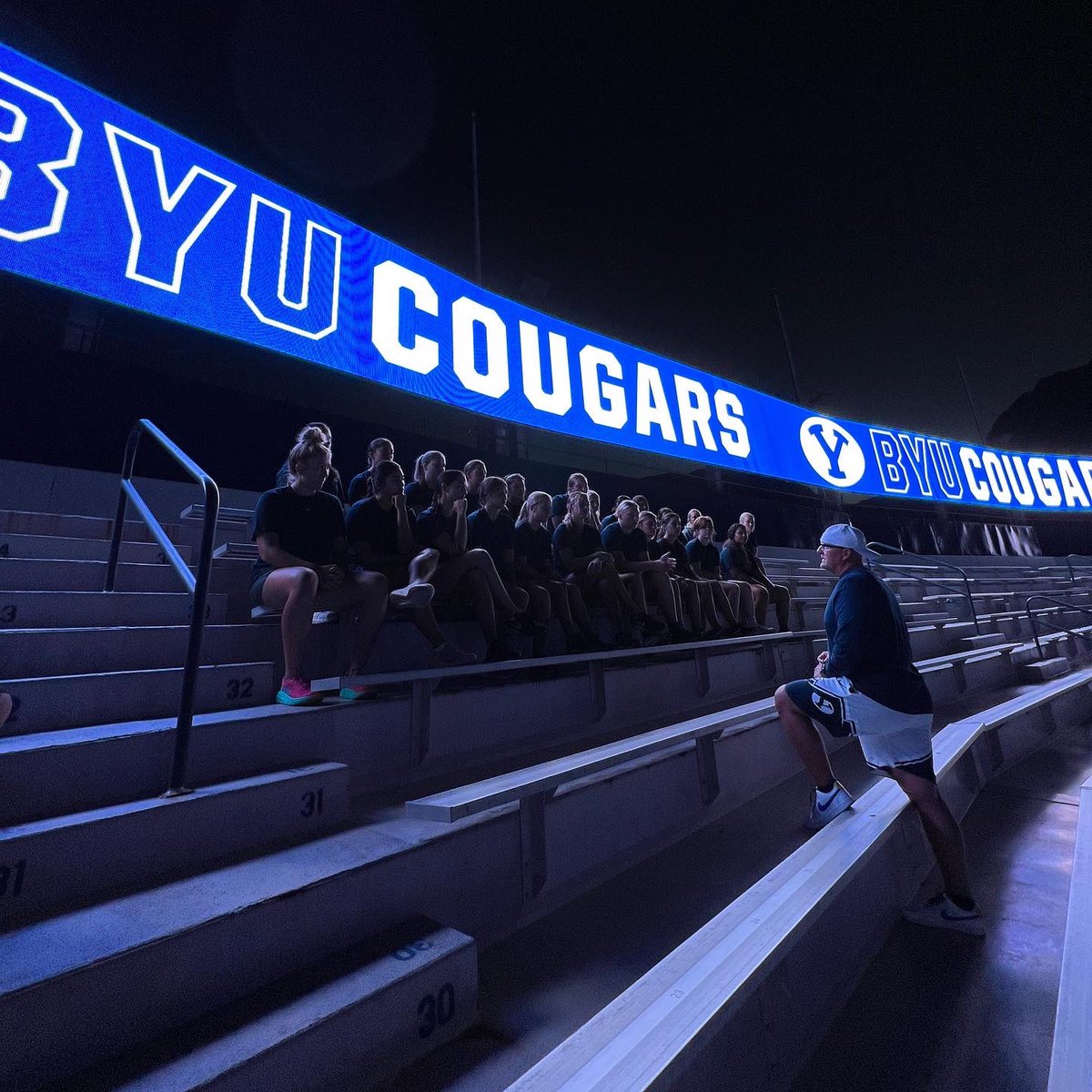 History in the making. 

Y NOT US. 
#GoCougs 🤙