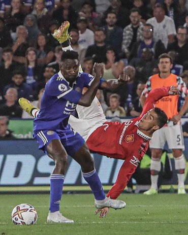 FlFARP's tweet image. Ronaldo tried rolling back the years ↪️

@StrikingGenius | @Thegoatatfootie | @ofhissiuuu | @Thegoatatfootie