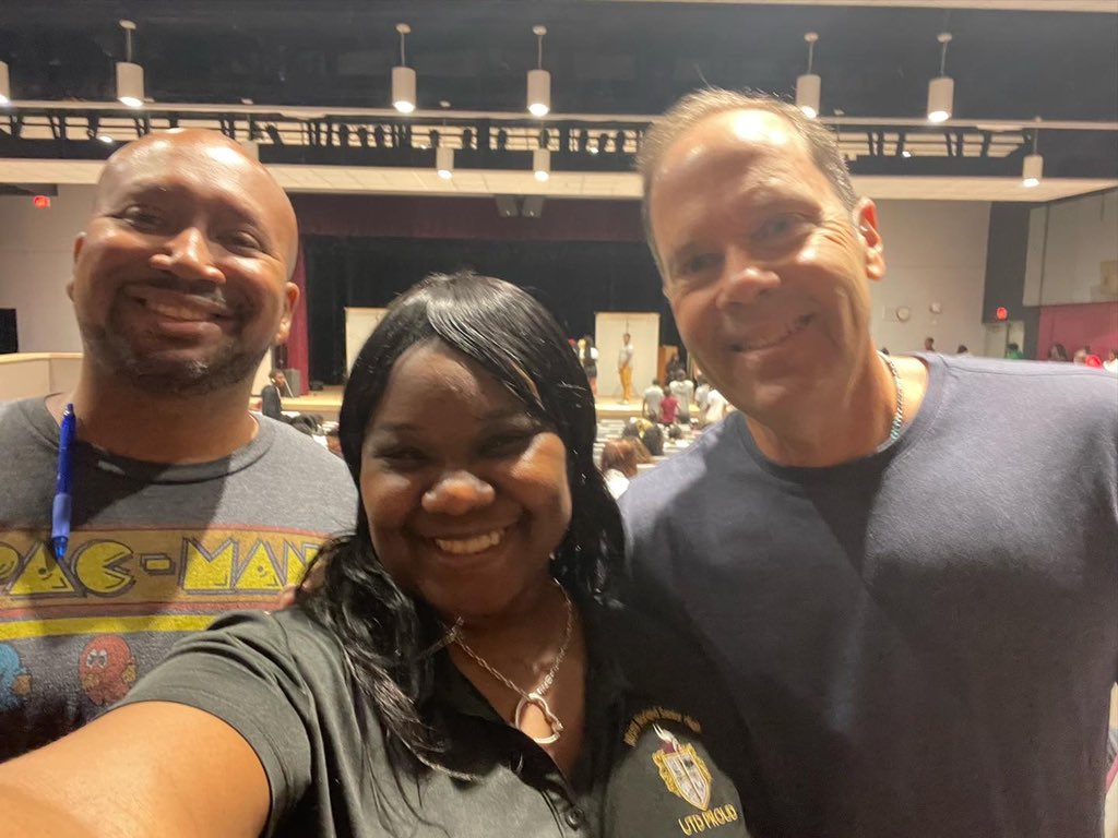 psymonette's tweet photo. ALL SMILES TODAY on the SHIP! Giving the world all of this VIKING AWESOMENESS!!! The Power of VIKINGS: Assert, Adjust, Aspire, ACHIEVE 
Smiling together makes it easier for us to #CONNECT and #INSPIRE each other and others.
#ONTHESHIP
#MNSHS
#VIKINGS
#CONNECTANDINSPIRE https://t.co/l8Abab61eY