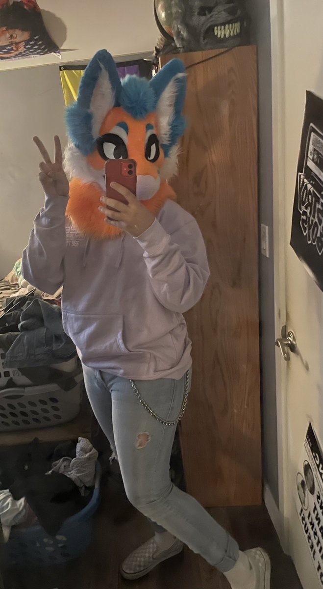 TangoTheFox's tweet photo. fit checkkk (ignore the unclean laundry lol) #furry #fursuit #furryfandom #fursuiter https://t.co/bLhBiL7Vgo