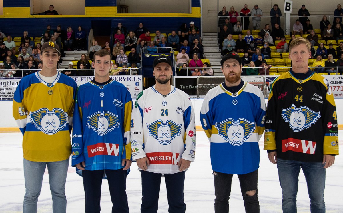 Thank you to everyone who attended our jersey launch - we loved having fans back in the building to meet the players first hand.

Here's a closer look at our 2022/23 jerseys!

Thank you <a href="/37ChrisWard/">Chris Ward 🏴󠁧󠁢󠁳󠁣󠁴󠁿</a> for the design and <a href="/WarriorHockeyUK/">Warrior Hockey UK</a> for the production. 

📸 <a href="/FlyersImages/">FlyersImages</a>

🧵1/7