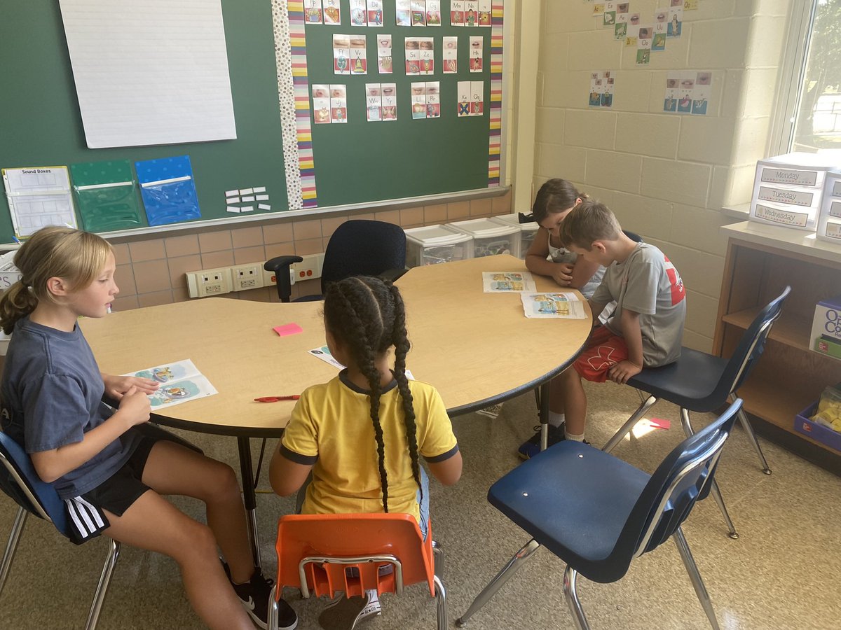 Amber Curtis (Bollinger) tweet media