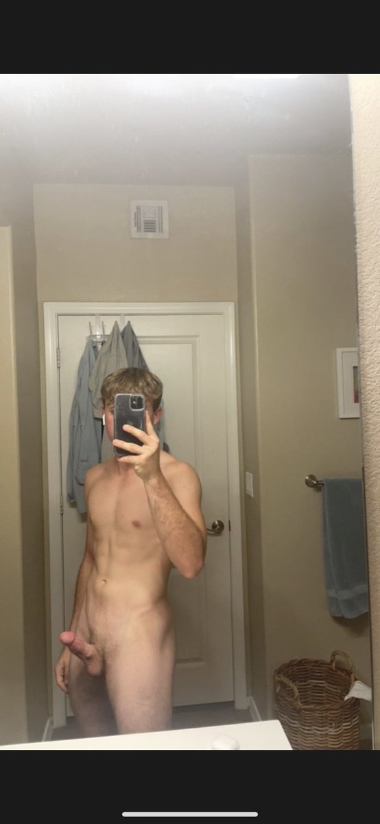 Connor23zc's tweet photo. Matt 18 he’s a little freak dm for more #addchatboy #addchatbaited #snapchatboy #baitedteens #baitedstraight #baitedstr8t #straightbaits #straightbulge https://t.co/2HgwBwPX1k