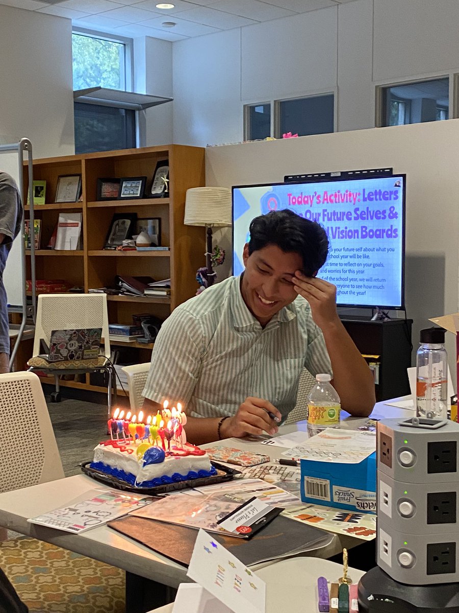casautexas's tweet photo. Thank you to everyone who joined us last night. ☺️ We had an amazing time writing letters to our future selves and getting to meet new familia members. 🤘🏼We also celebrated the birthday of CASA’s president for this year, John Guzman! 🥳🎂. 

Keep an eye out for our next GM 👀 https://t.co/FA53JYMJvN