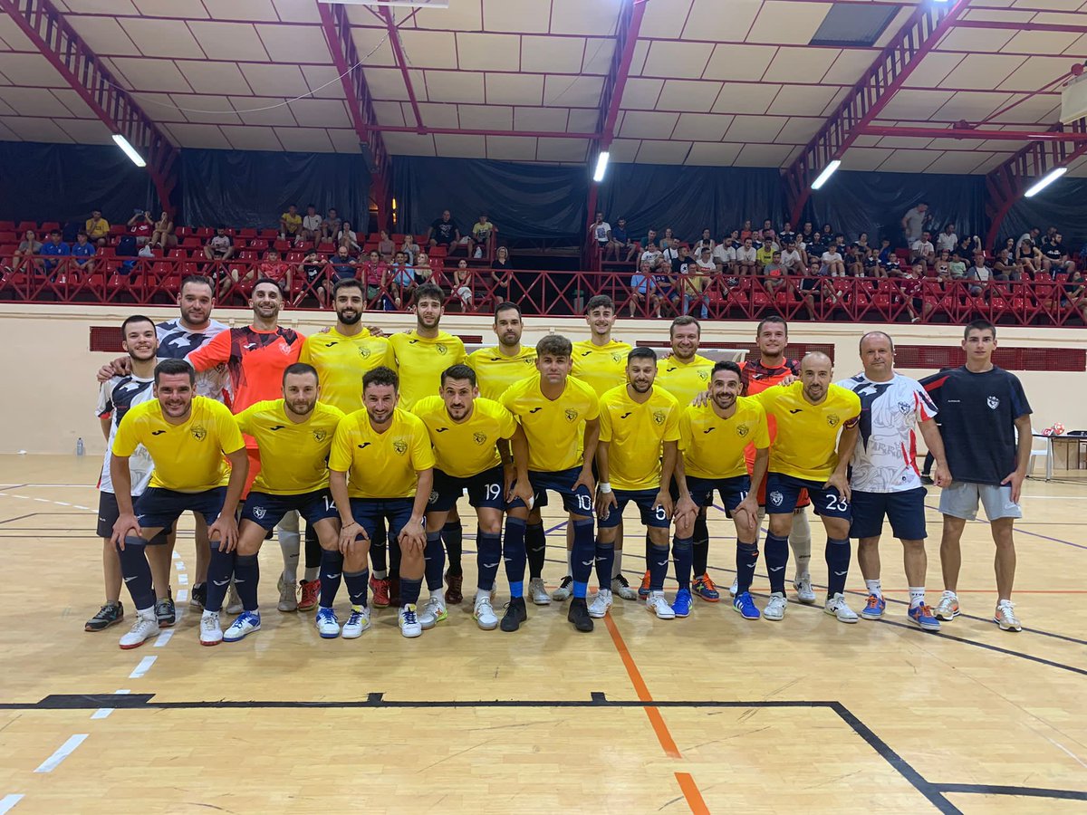 Victoria en el reencuentro con nuestra afición.

Javi ⚽️⚽️
Joaquin ⚽️

<a href="/puntarronfs/">PUNTARRON FUTSAL</a> 3️⃣
<a href="/BlancaFS4/">Blanca F.S.</a> 2️⃣

Os esperamos el Sábado. Gracias afición. Seguimos trabajando. 💪🏽💛