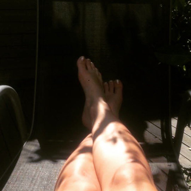 2016industrial's tweet photo. This will always confuse me a little. My mate sunbathing in Sweden. Getting herself a bit of a tan & also the freakiest shadow of a man’s face on her shin 😳😵💫🥴 #icantexplainit #spooky #shadow https://t.co/ykip8h4wjc