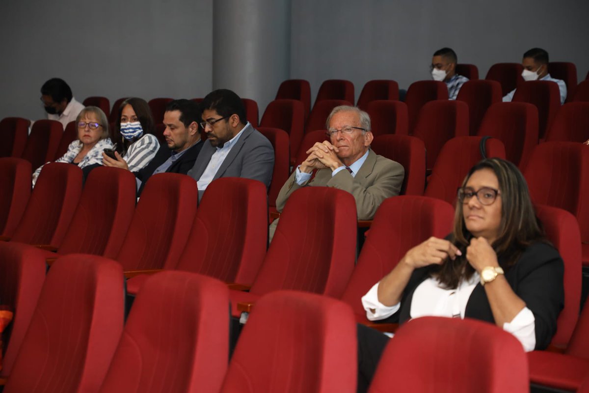 asambleapa's tweet photo. 🔵La Asamblea Nacional llevó a cabo la tercera audiencia pública sobre el Proyecto de Ley 841, que modifica la Ley 1 de 2001 y regula la adquisición de medicamentos y otros productos para la salud humana en el sector público. https://t.co/HTojPUpa3S