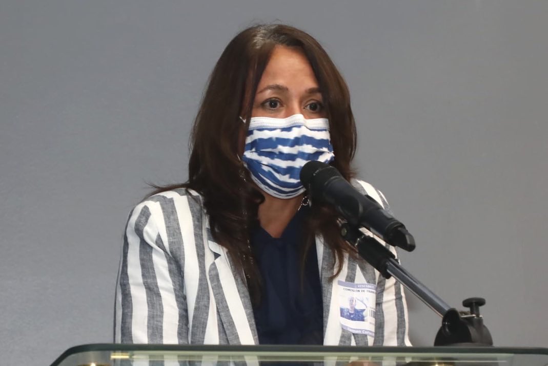 asambleapa's tweet photo. Esta audiencia contó con la participación de distribuidores y dueños de farmacias pequeñas, quienes expusieron sus aportes e inquietudes a los artículos que aún faltan por ser modificados dentro del proyecto y que se encuentran recogidos en el cuarto bloque. https://t.co/AemDqvMBt2