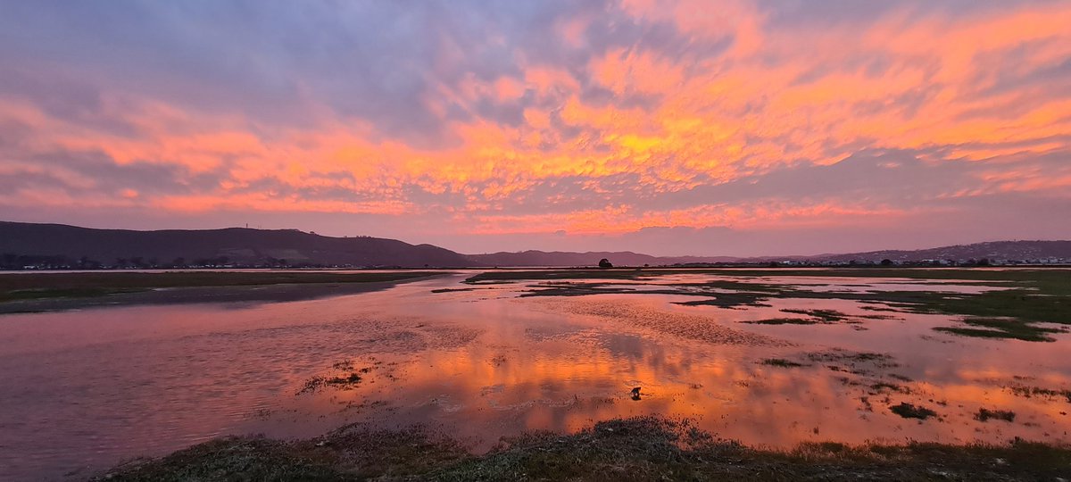 Sunset 1st day of spring
#ellephotosa #visitknysna #gardenroute