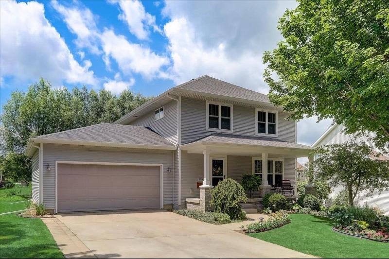Hiam3's tweet photo. This 4 BED home won't last long! Ping me for details or a showing. #realestate  https://t.co/WVZh2VPYDV https://t.co/IpEE33e3o2