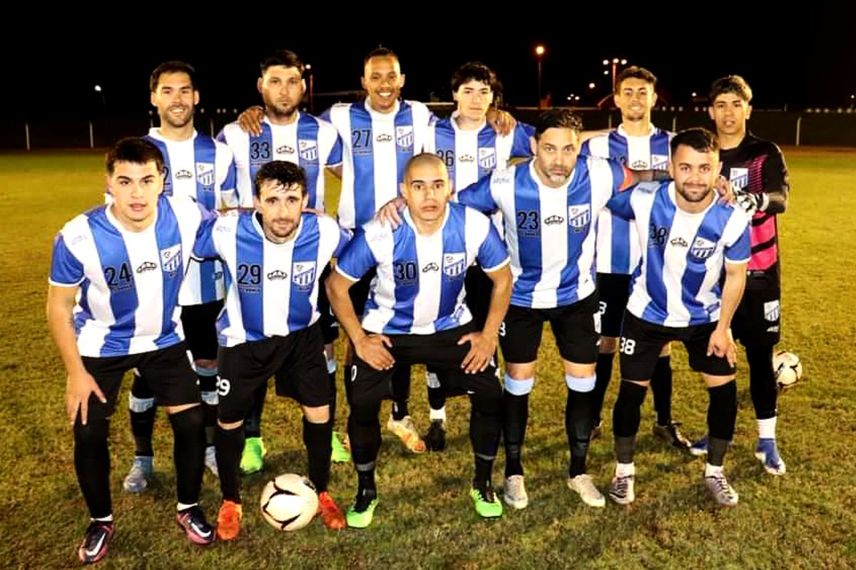 decano_1914's tweet photo. #PASOENFIRME El decano se impuso por ocho a cero al equipo de 25 de agosto. Los tantos fueron anotados por Aarón Silveira, Nicolás Gutiérrez, Martín Ávila (×4), Facundo Larronda y Rodrigo Segovia
.
.
.
.
.
.
.
#siemprealbiceleste💙 
#juntoaldecano https://t.co/neI3kbBVxu