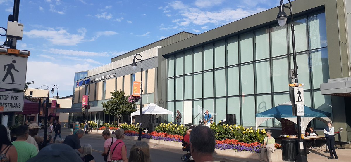 KithioM's tweet photo. #TBT Always nostalgic 4 Aug, the month I first arrived in Canada 19yrs ago.Back then downtown was empty and far too many 1-way streets, this Aug #LMTConnection brought the whole place down with their outdoor concerts @FirstOntPAC #outhomestc #citiesmatter #leadershipmatters ๐จ๐ฆ https://t.co/vIsStL918J