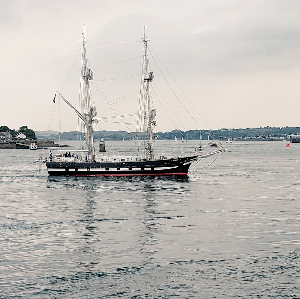 RehabLegendLou's tweet photo. Desperately wanted to see Em arrive into @MayflowerMarina on the stunning @SeaCadetsUK TS Royalist.....

What I didn't realise was that she was 'driving' it!! She did an awesome job too...

(Anyone else singing the theme from The Onedin Line 🤣)

#proudmum #seacadets #tsroyalist https://t.co/VvWg8u6DT3