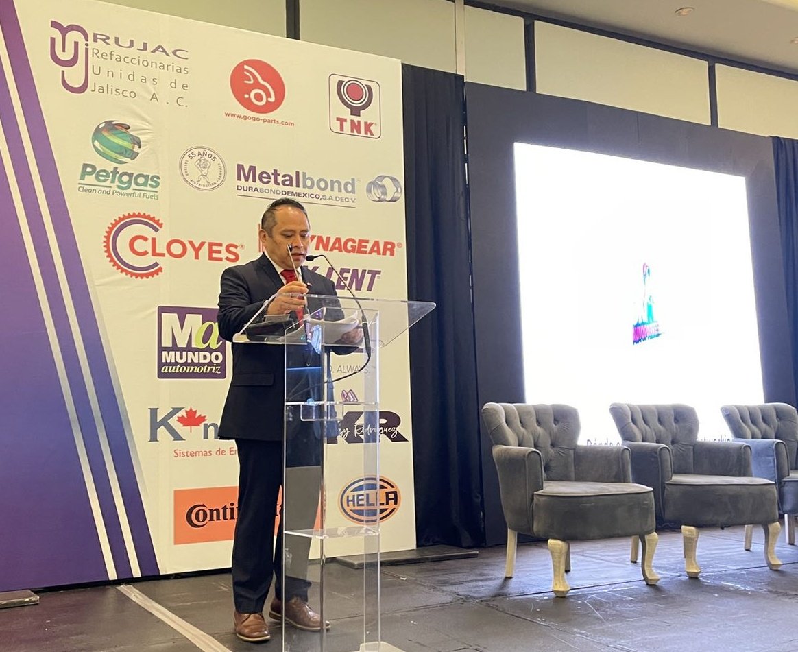 PabloAguirreO's tweet photo. Hoy, casa llena durante el desayuno/ponencia/networking VIP @EXPORUJAC 2022 organizado por la #ANDEA (Asoc. Nal. de Emprendedores Automotrices A. C.) y patrocinado por diversas marcas del sector automotriz.
#Rujac #RefaccionariasUnidasDeJaliscoAC #哈利斯科州汽车配件行业联盟 🇲🇽 https://t.co/Q2GQcYMlVk