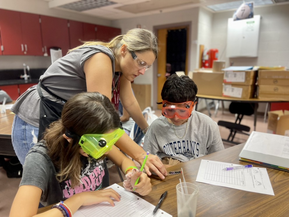 Another fun week of learning science  here at <a href="/W_WhitmanMS/">Walt Whitman MS</a>! 🙂 #WhitmanFamily <a href="/FCPSR3/">FCPS Region 3</a>