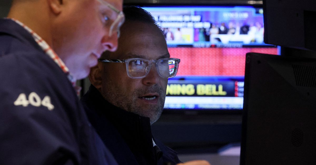 S&P 500 snaps foursession losing streak with payrolls on deck https