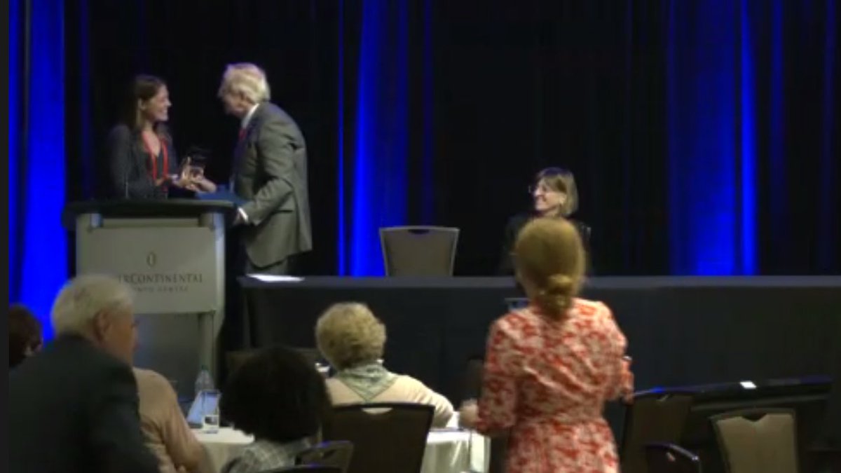 Linda_E_Carlson's tweet photo. And here's our two #IPOS2022 New Investigator award winners: for @IPOSPsychoOncol we have @LCHeathcote (I can't take any credit for her success but I was her mentor at #IPOS2019) and @AmandaWurz for @CAPO_ACOP, who was also a TRACTION fellow! Huge congrats to both fabulous women! https://t.co/nk1RK8apVu
