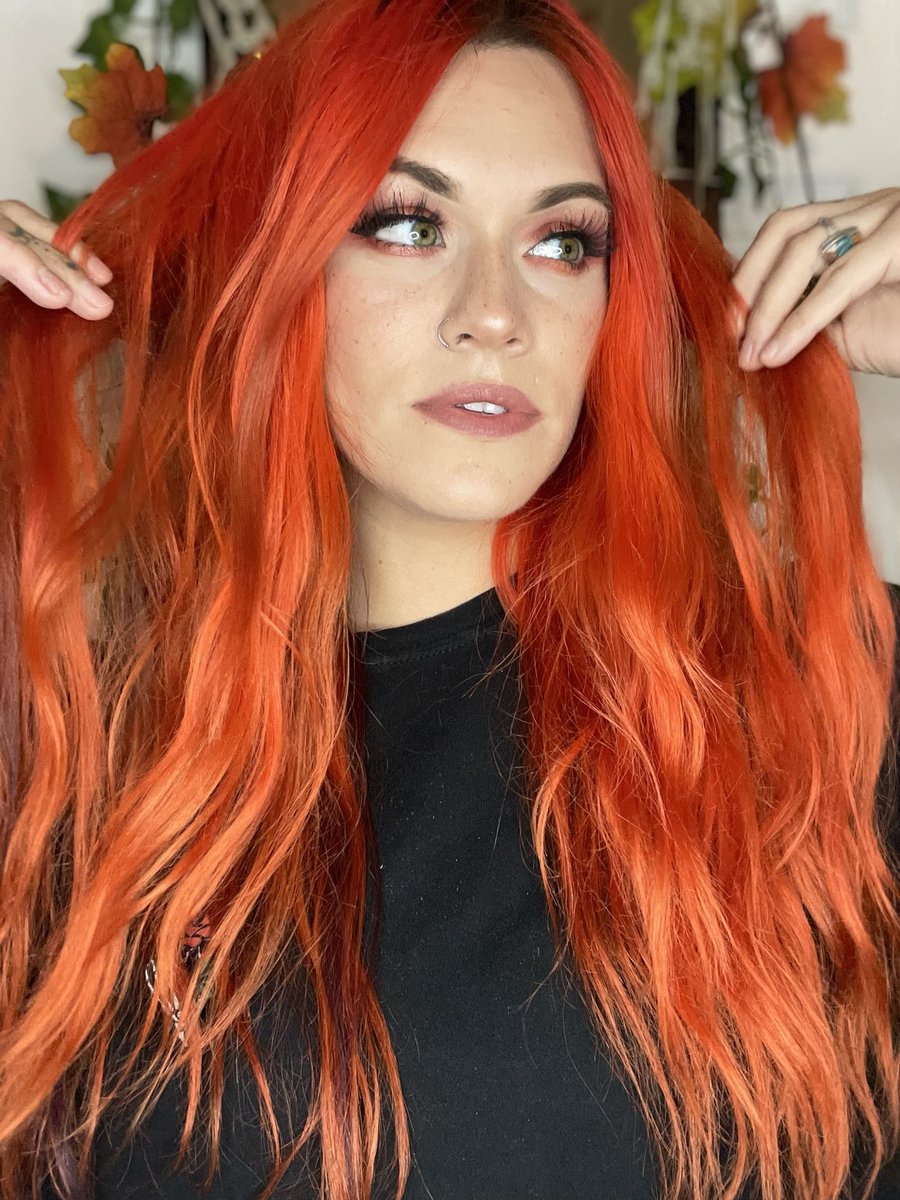 krissycalderon's tweet photo. Hello September ! closer to fall yay. #hair #makeup #style #hairrefresh #coloredhair #strawberryleopard
🎃❤️🍁 https://t.co/BdmlA9lpMH