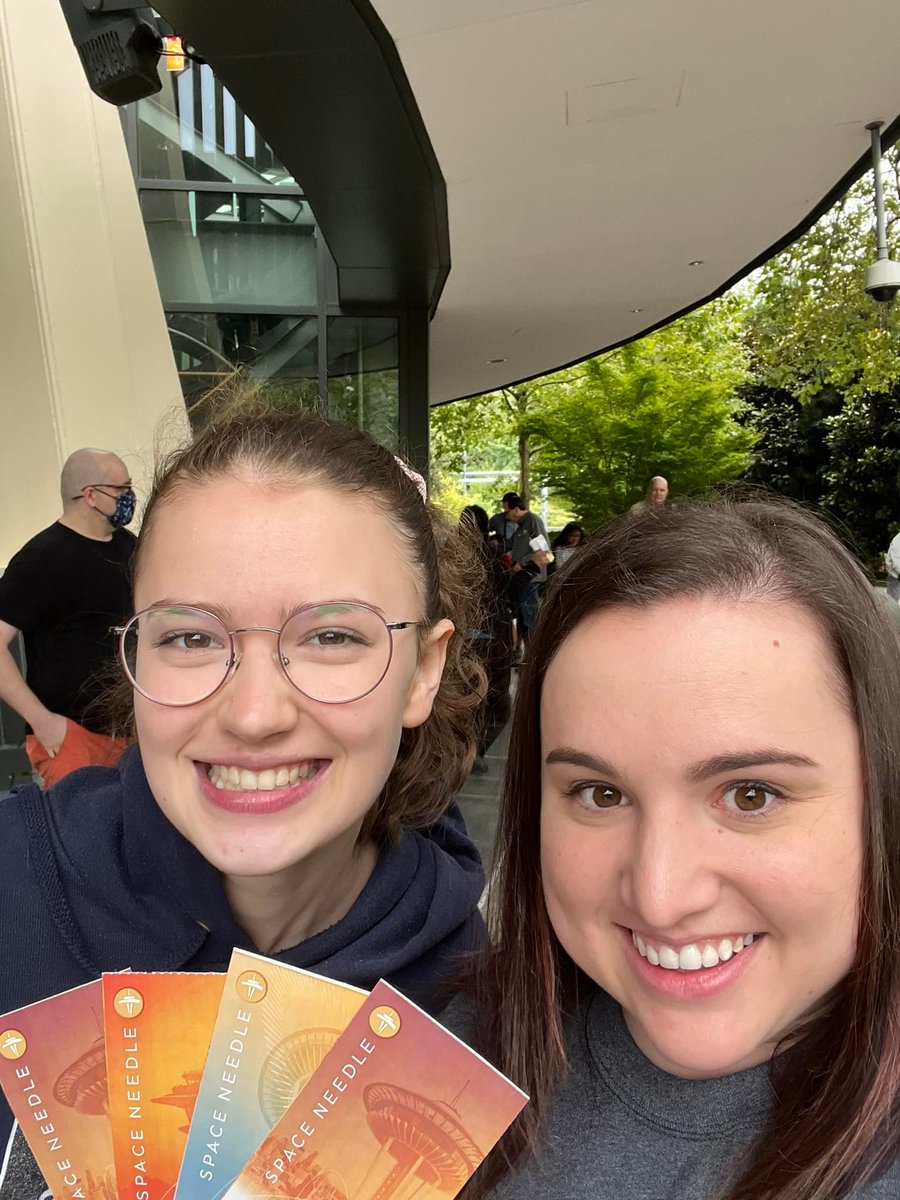 cieehsusa's tweet photo. Fina from Germany and her #HostMom, Alena look like family in Seattle! We love to see it. 😍 If you're interested in learning more about hosting an exchange students head to https://t.co/stxFd4bhUi!
#CIEEHSUSA #WhyIHost #ExchangeMatters https://t.co/yg3CyEkntg
