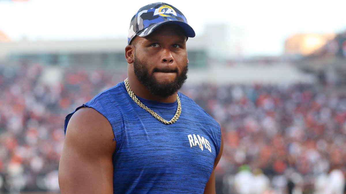 USANewsChannels's tweet photo. Aaron Donald describes helmet-swinging incident at Rams-Bengals practice as football https://t.co/0aqD2iFkNR https://t.co/U1wSYuNr9c